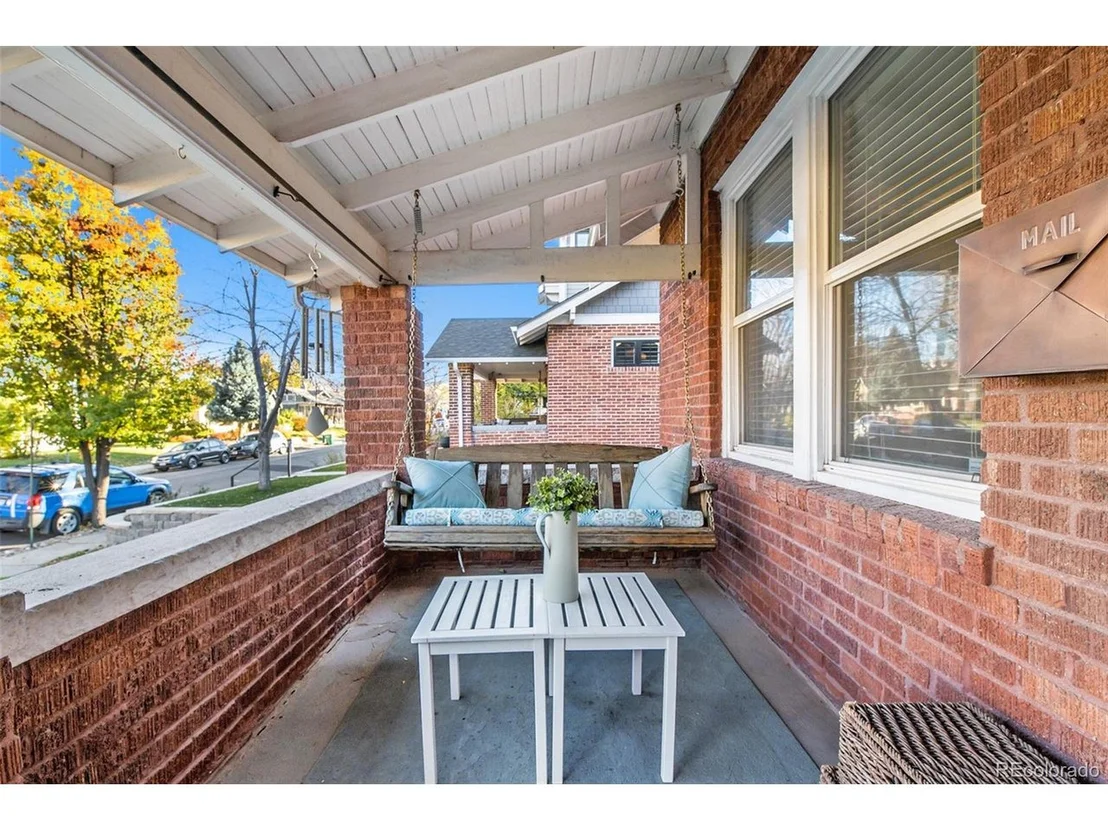 Photo of 1051 Jackson St