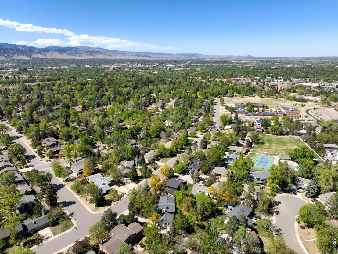 Photo of 200 Mohawk Dr