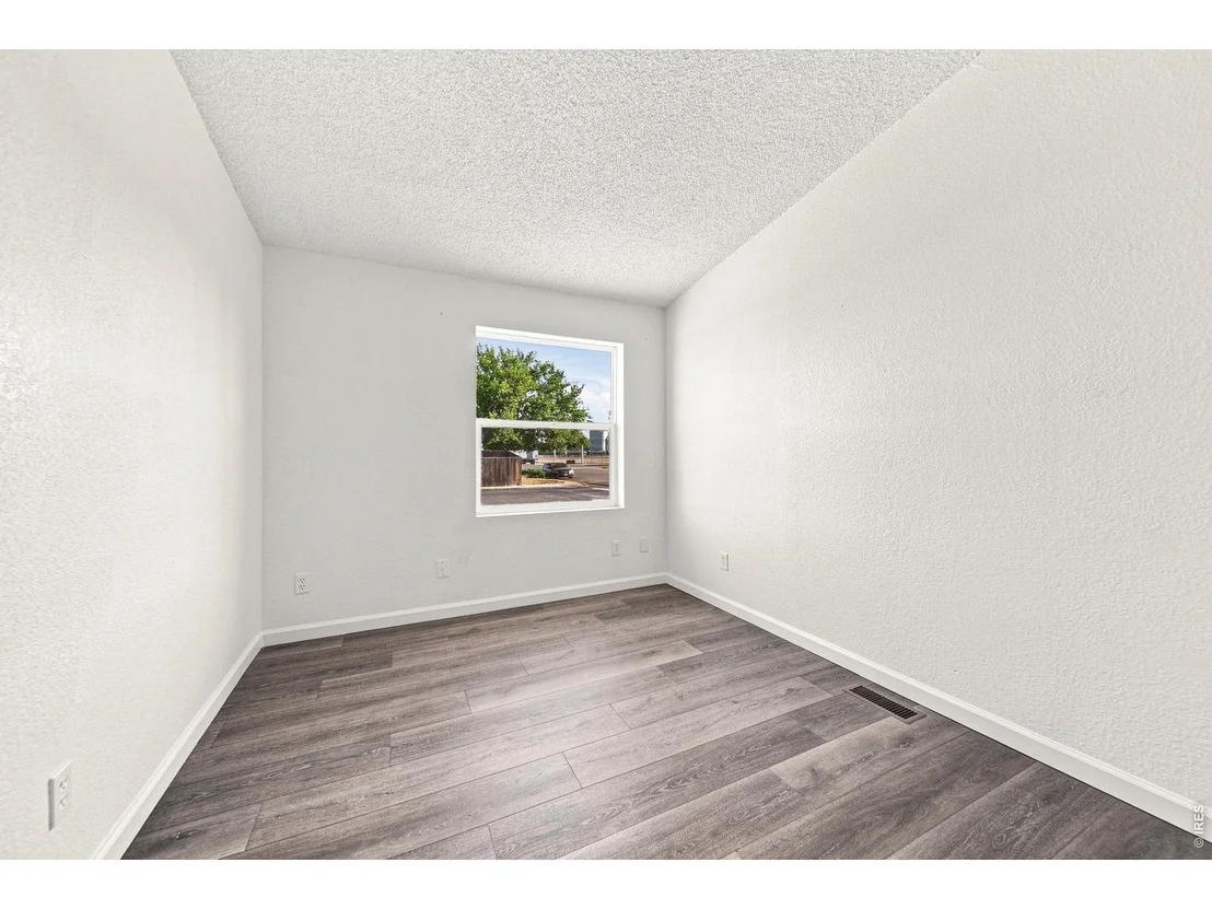 Photo of 332 Circle Dr
