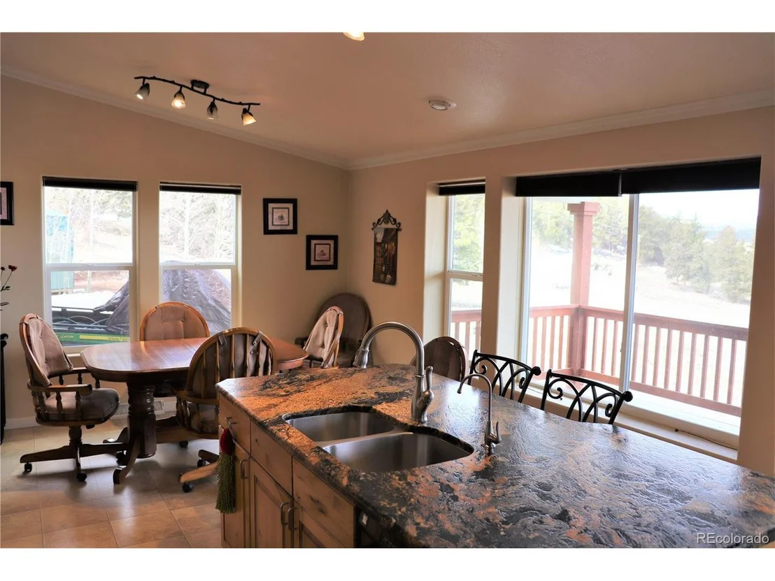 Photo of 1553 Bridle Path