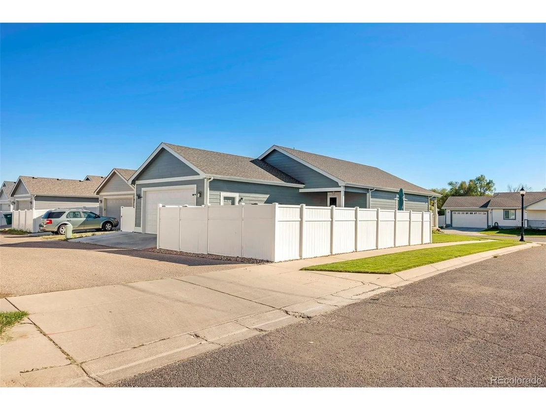 Photo of 2457 Shooting Star Way