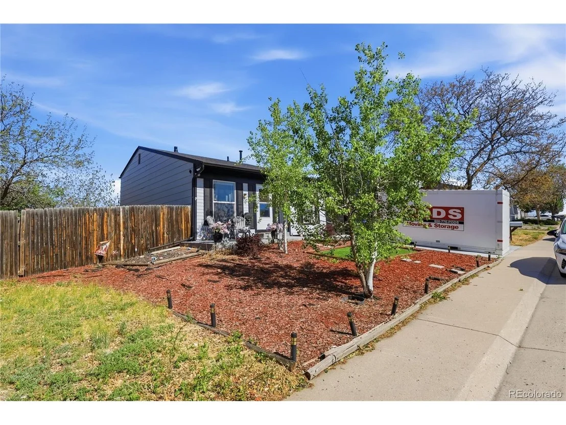 Photo of 1651 Killarney St