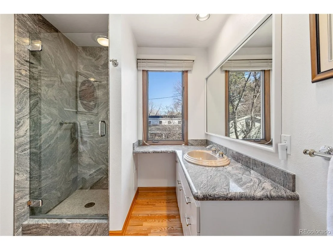 Photo of 625 Grape St
