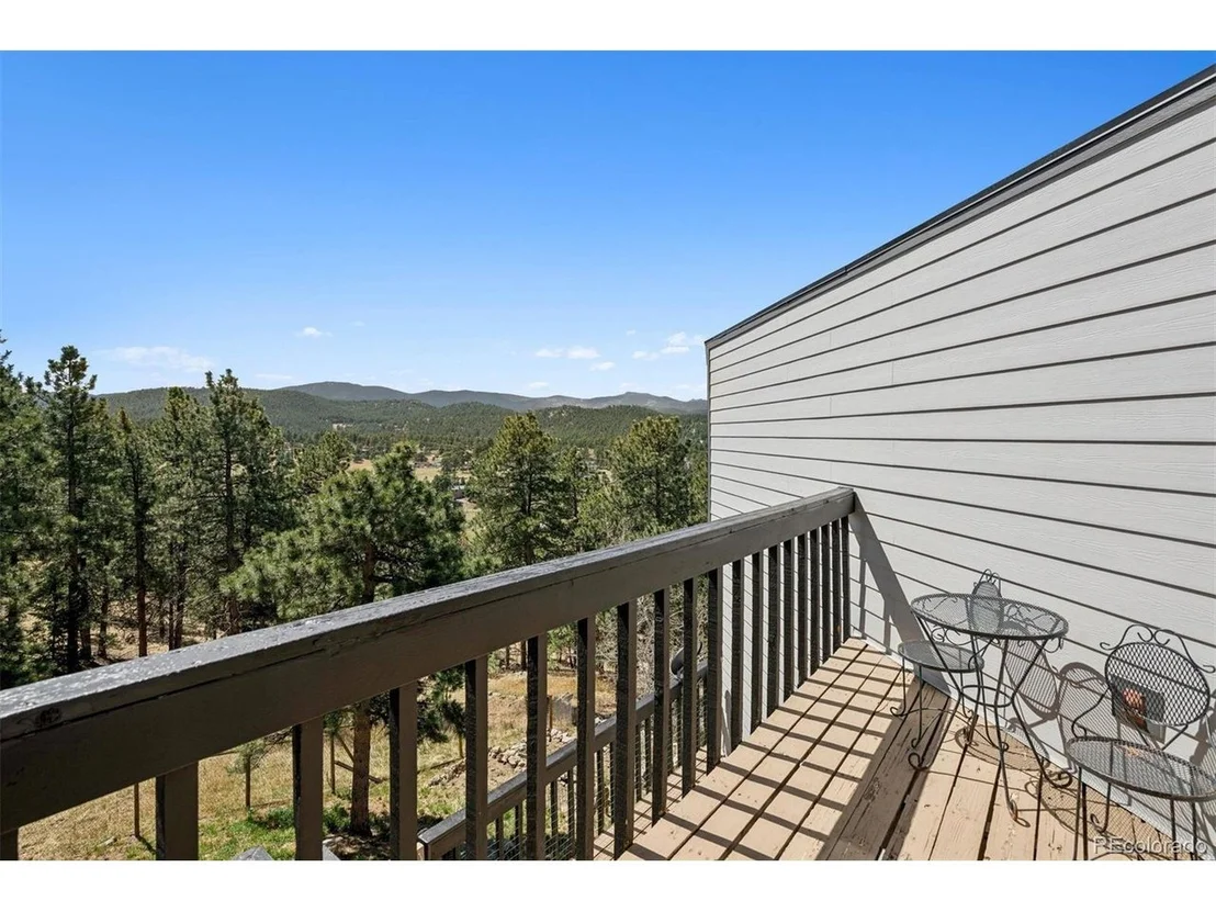 Photo of 27383 Mildred Ln