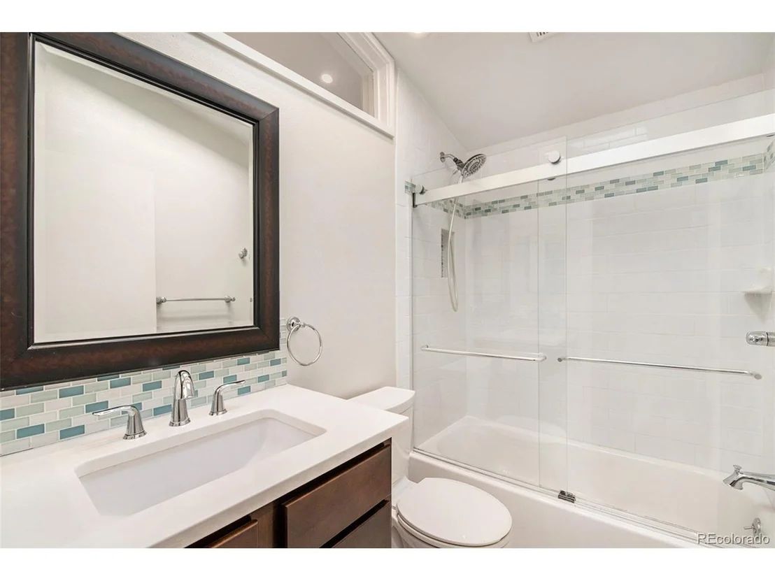 Photo of Unit 301 at 4990 Meredith Way
