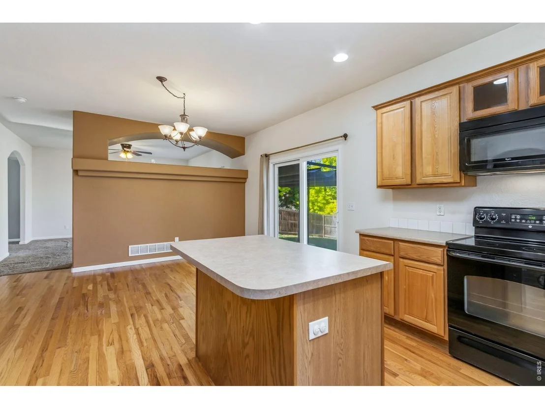 Photo of 471 Heritage Ln