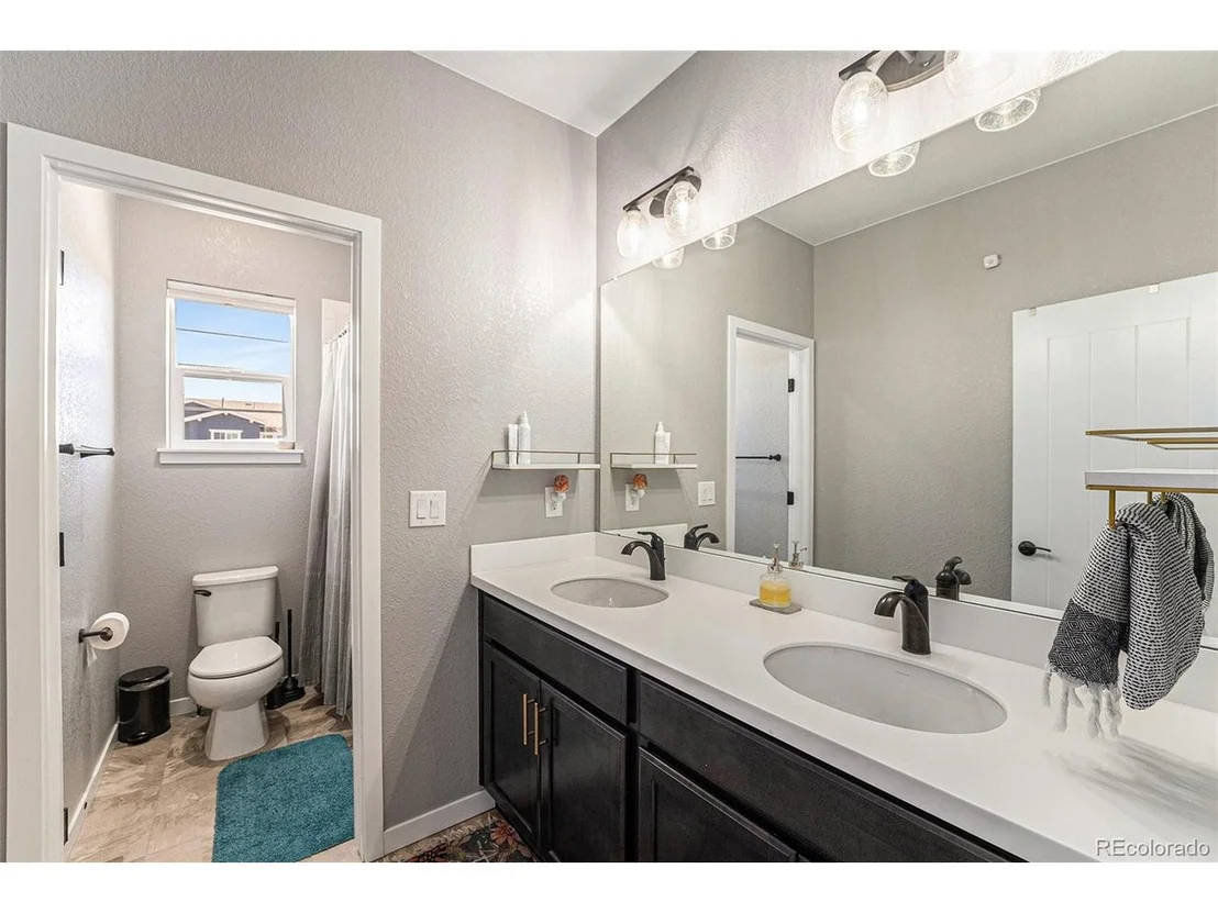 Photo of 162 Starlight Cir