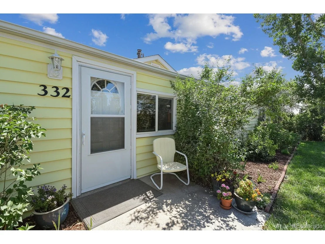 Photo of 332 Lilac Cir