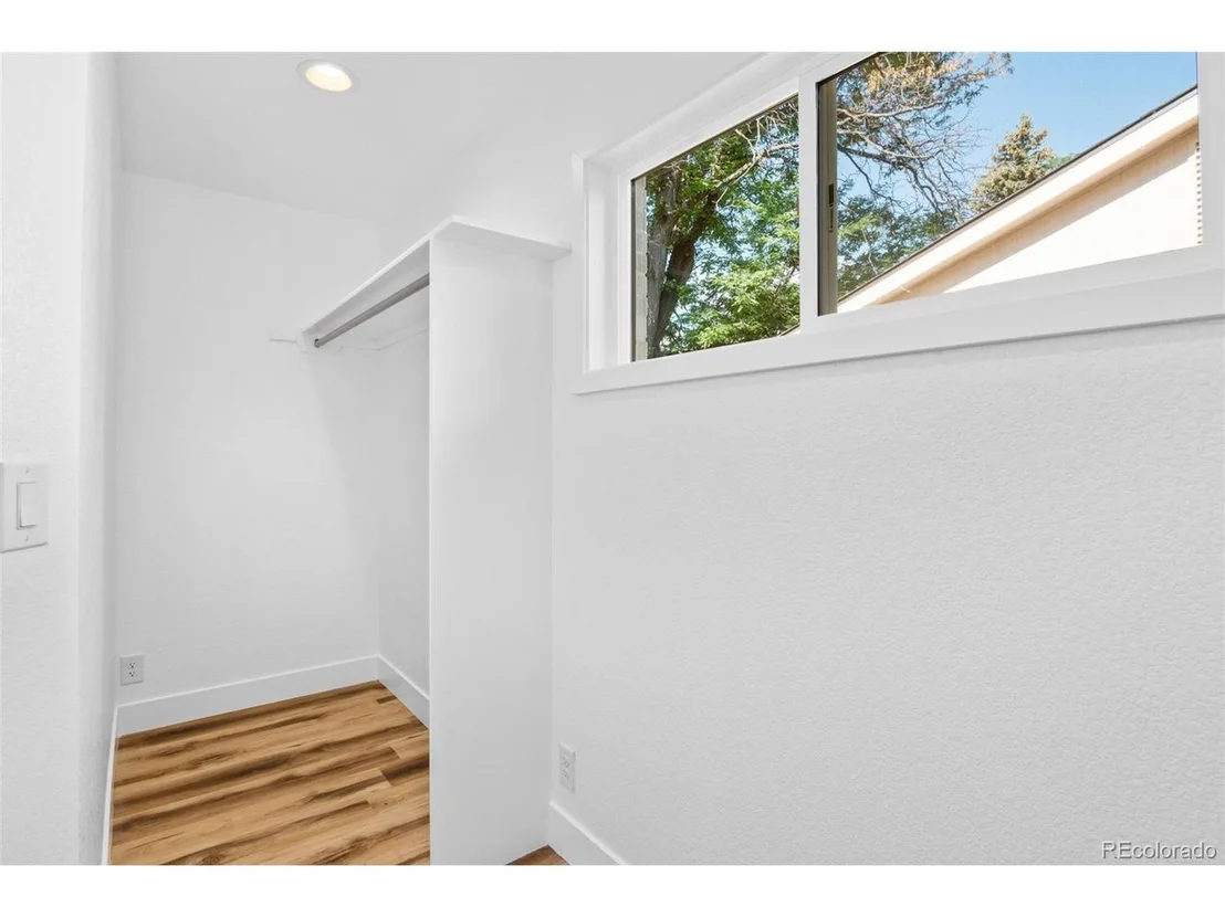 Photo of 2225 Floral Dr