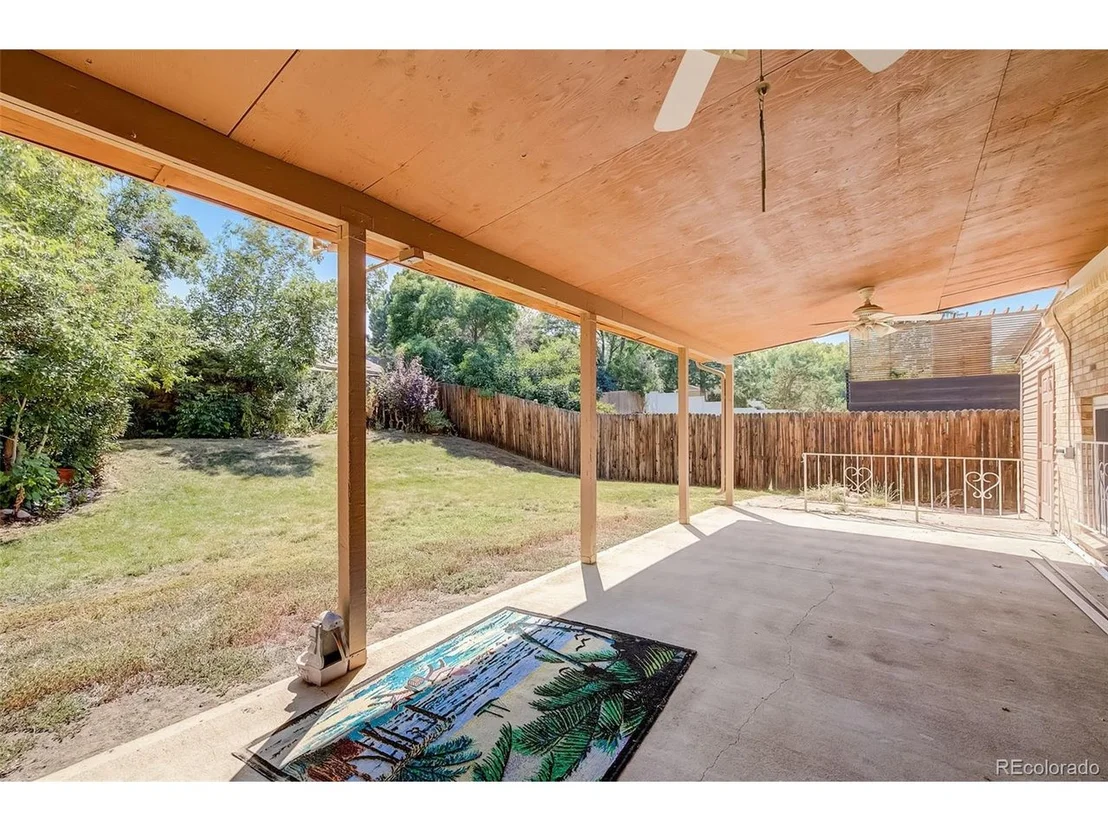 Photo of 9442 Sierra Dr