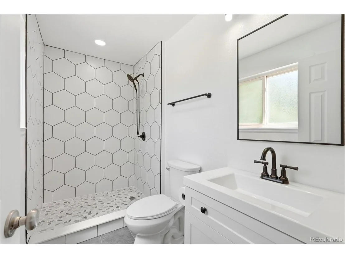 Photo of 8496 Quay Drive