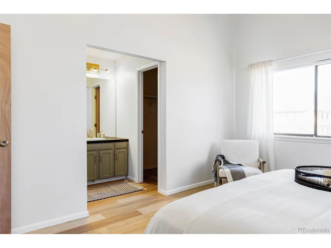 Photo of 8174 Field Cir