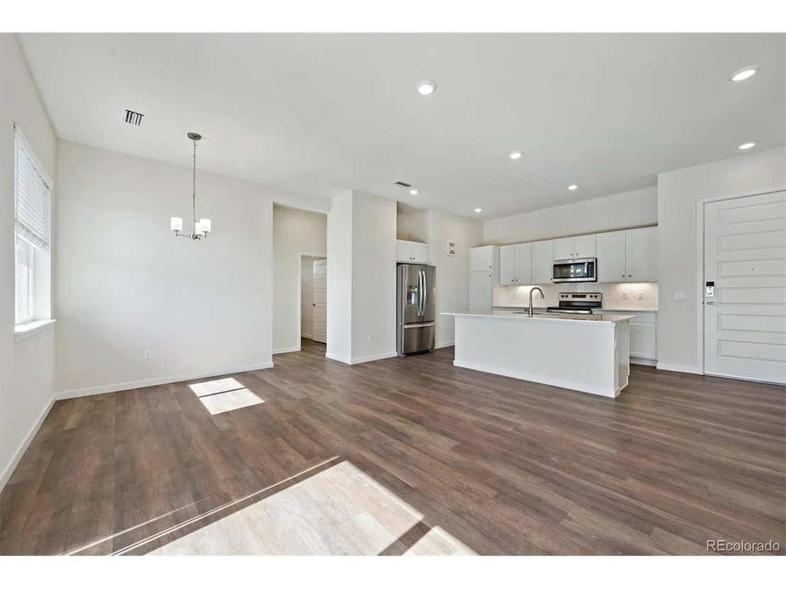 Photo of Unit 2406 at 485 Interlocken Blvd