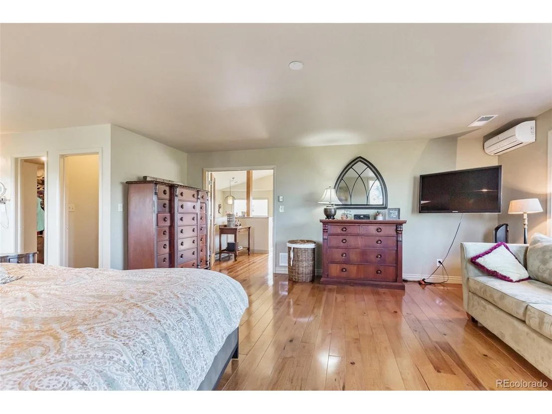 Photo of 27381 Overlook Dr