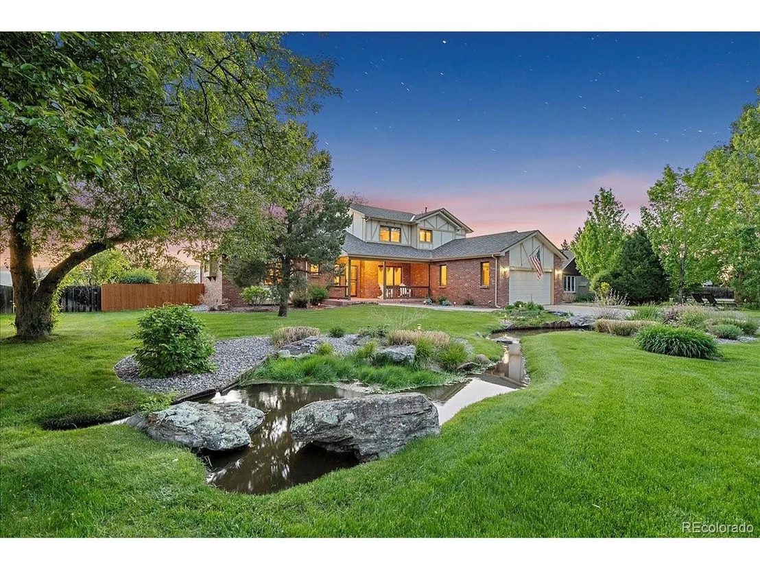 Photo of 35 Skyline Dr