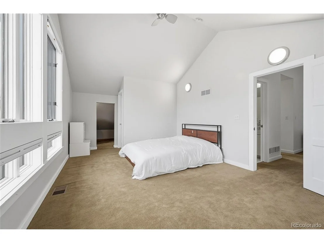 Photo of 860 Union Ave