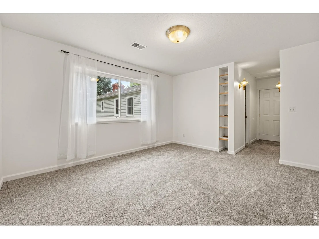 Photo of 1400 45th Ave
