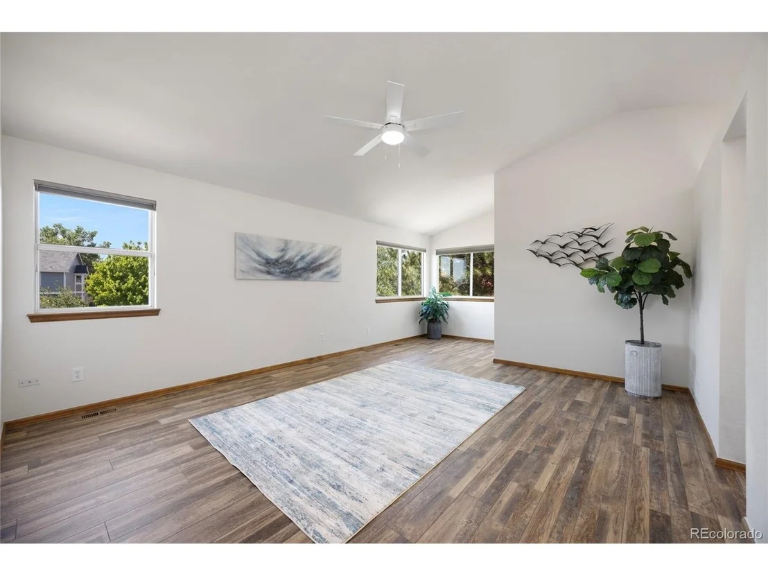 Photo of 1104 Ridgeview Cir