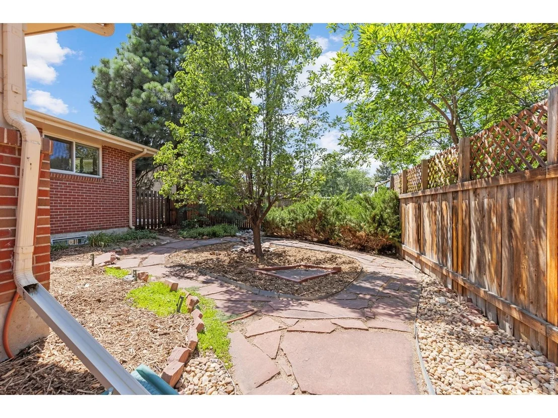 Photo of 5285 Illini Way