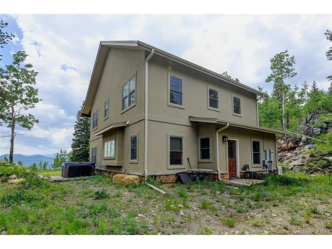 Photo of 1555 Three Peaks Rd