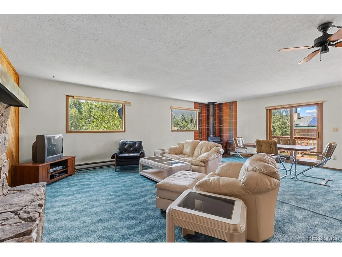 Photo of 143 Meadow Dr