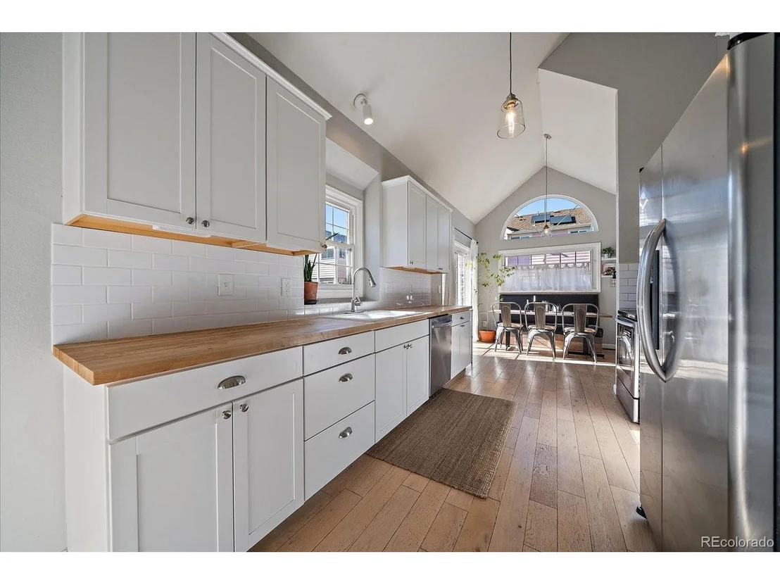 Photo of 10047 W 82nd Pl
