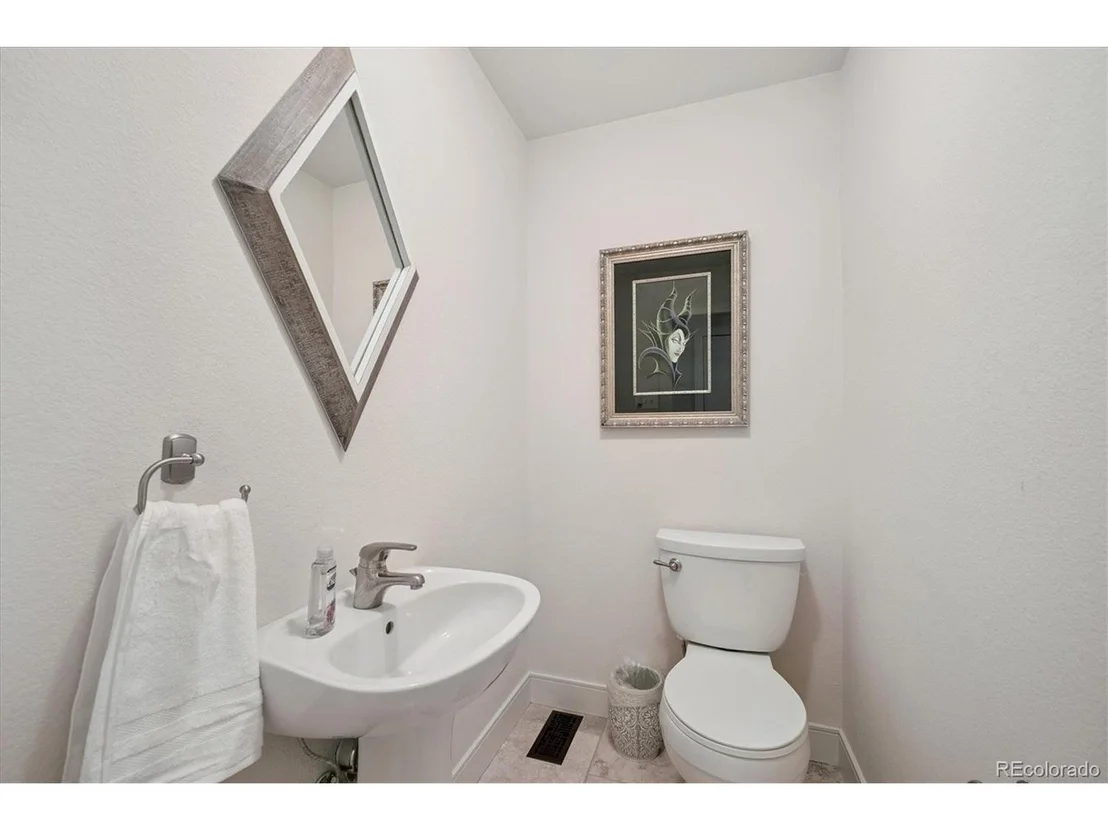 Photo of 31 Skyline Dr