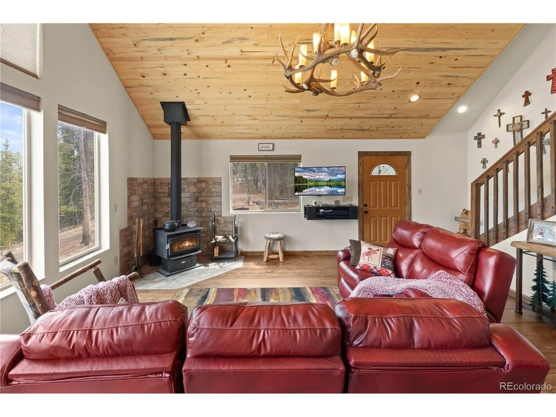 Photo of 64 Bourbons Way