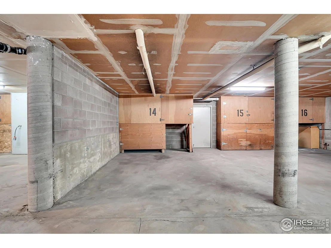 Photo of Unit 303 at 3150 Iris Ave