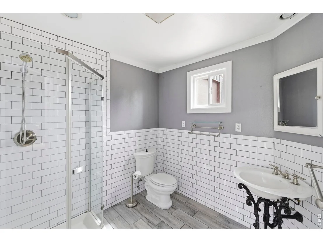 Photo of 3909 Goodell Ln
