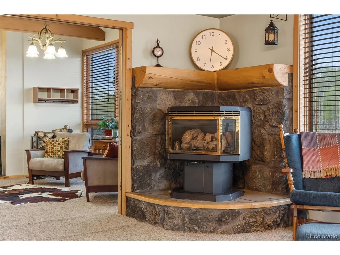 Photo of 275 Vulture Ln