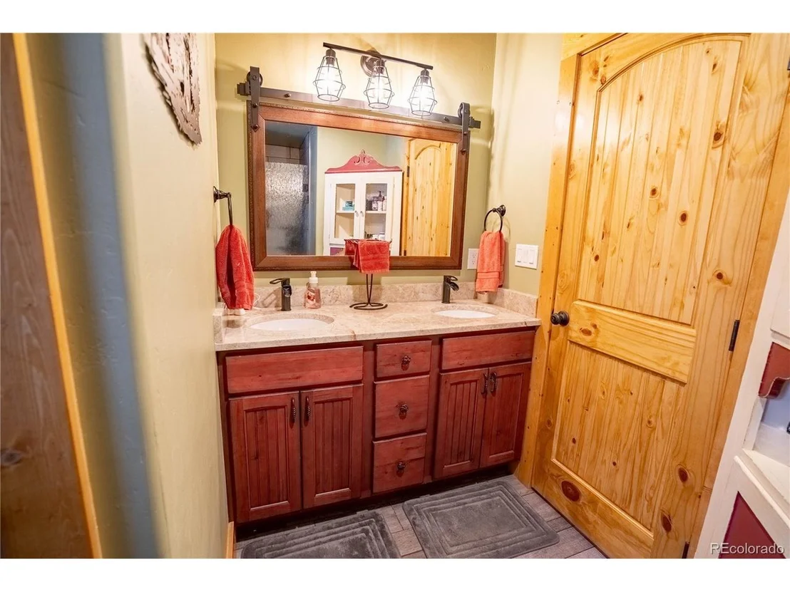 Photo of 103 Aspen Dr