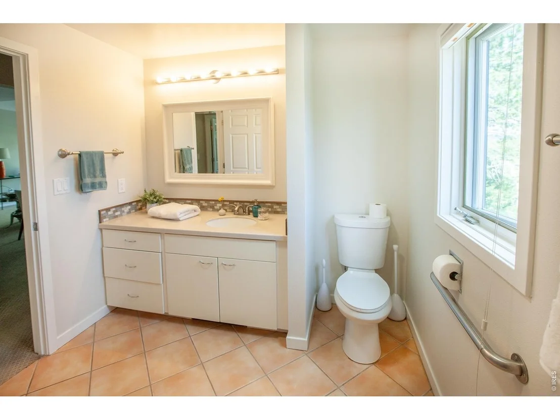 Photo of 6152 Hygiene Rd