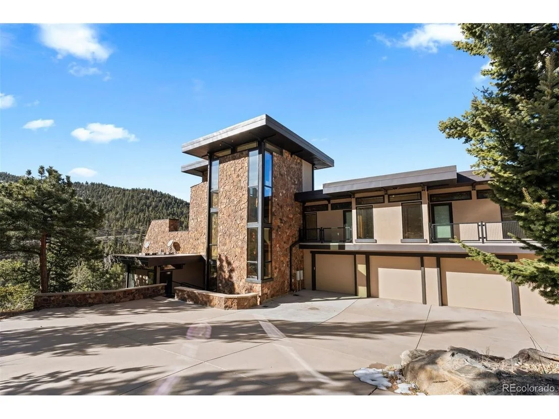 Photo of 180 Outpost Ln
