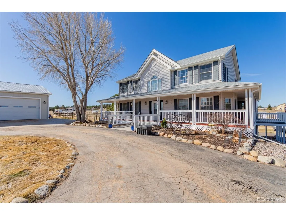 Photo of 2257 Deerpath Rd