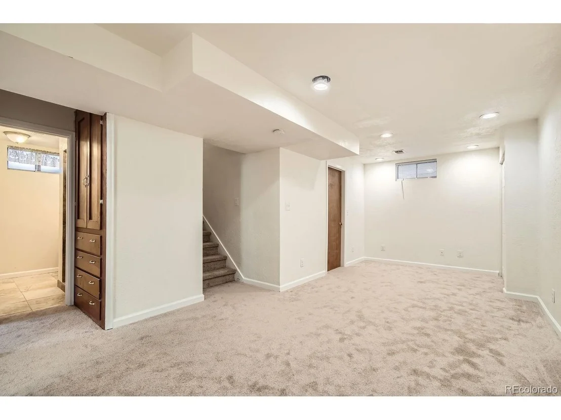 Photo of 7041 Ruth Way
