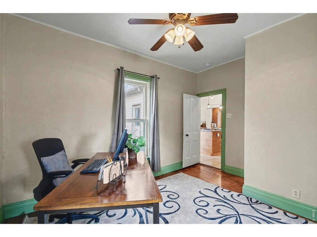 Photo of 1121 12th Ave