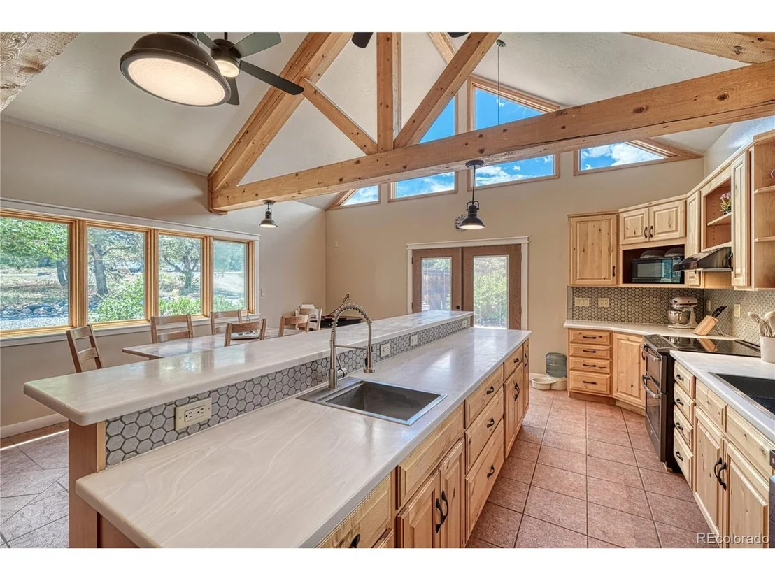 Photo of 6375 Terrace Ln