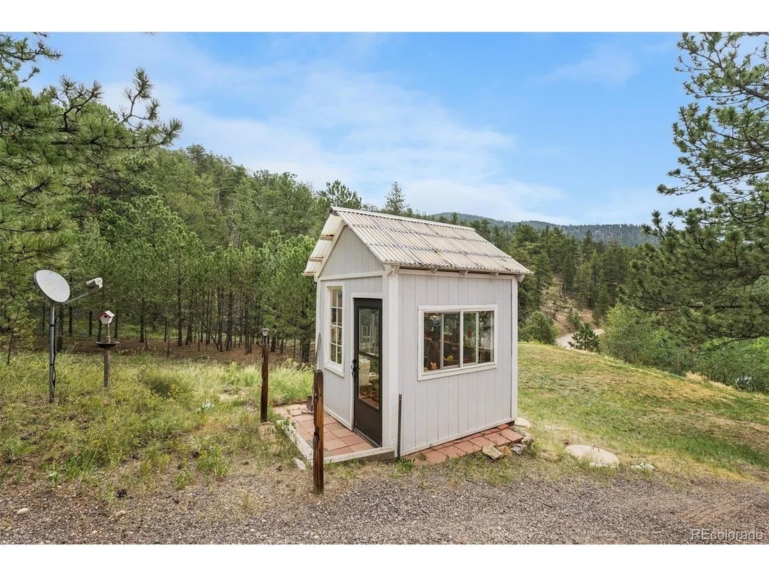 Photo of 225 Hell Canyon Rd