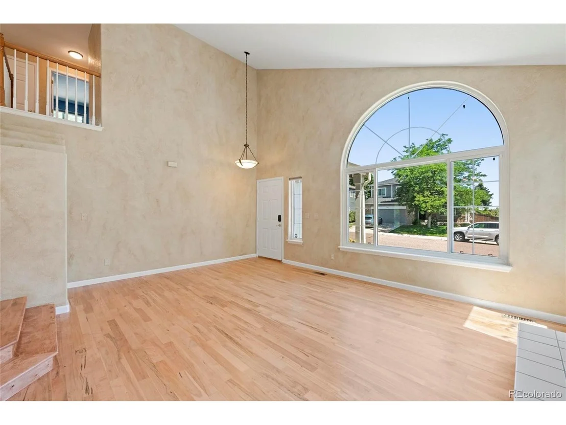 Photo of 6846 Edgewood Way