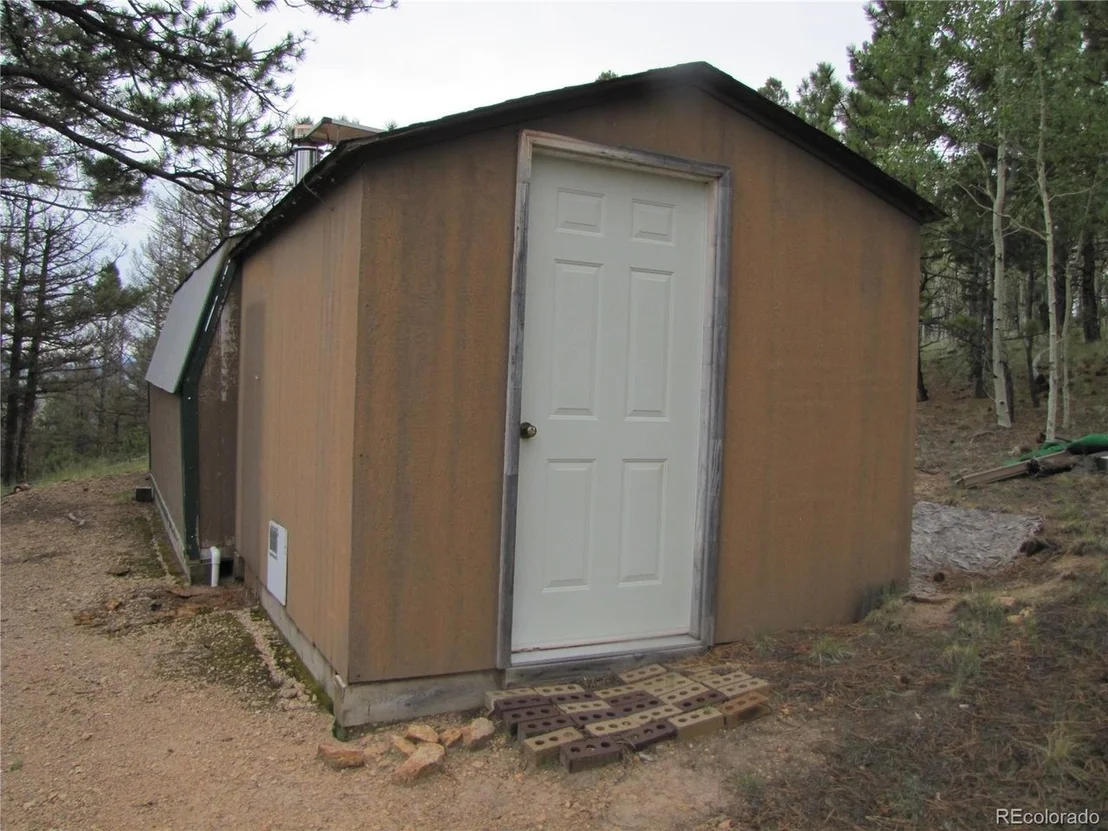 Photo of 657 Pine Ln