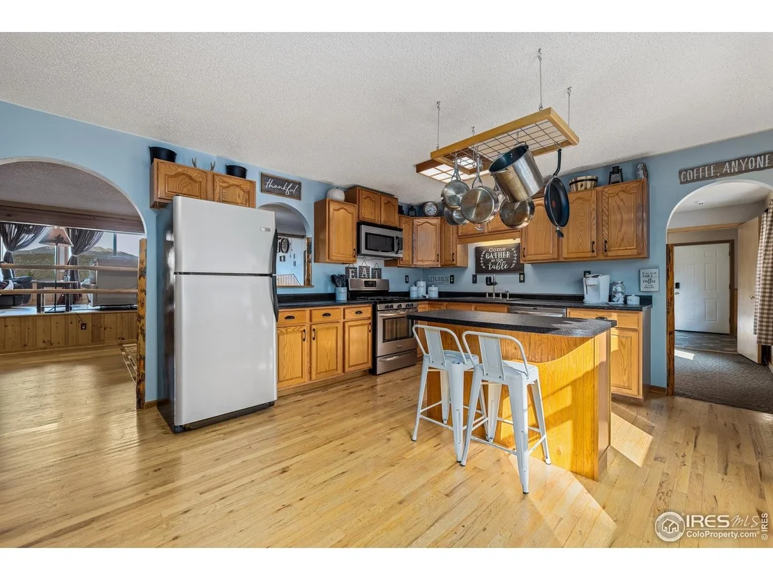 Photo of 578 Alpine Dr