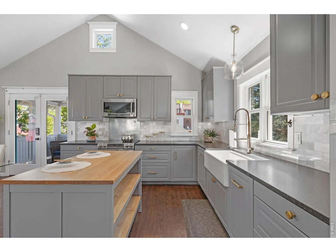 Photo of 1029 Katy Ln