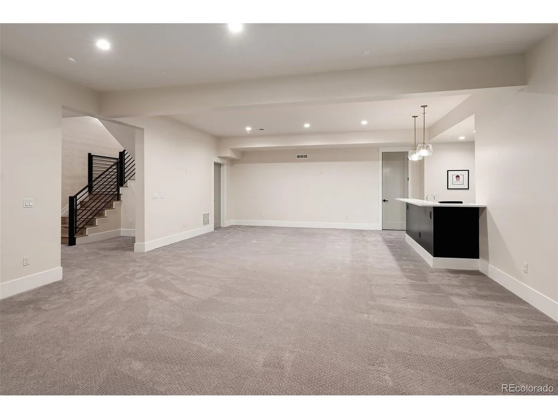 Photo of 20 Ivanhoe St