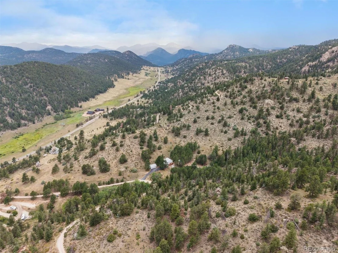 Photo of 225 Hell Canyon Rd