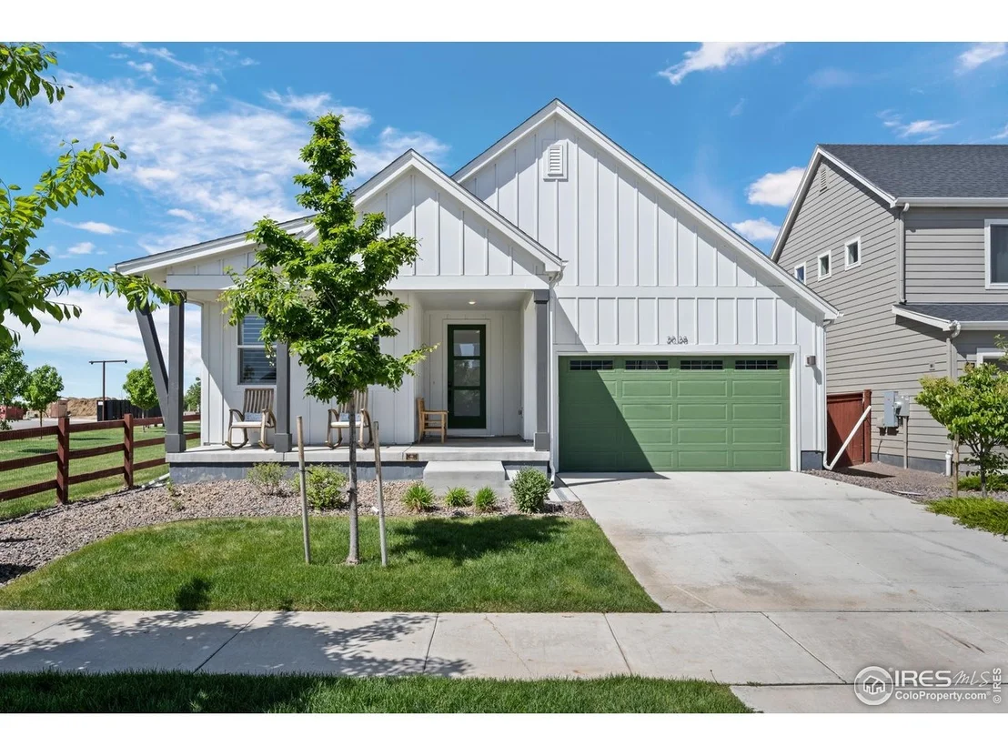 Photo of 2028 Moon Rise Dr