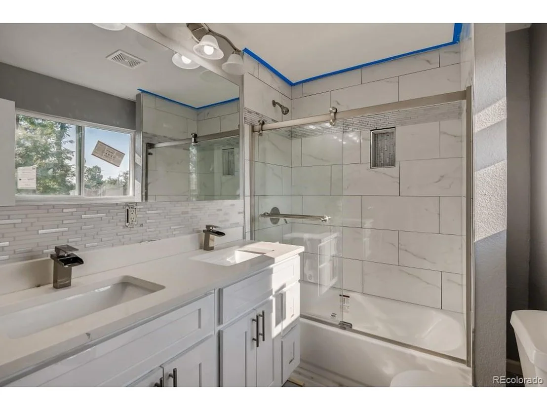 Photo of 725 Lansing St