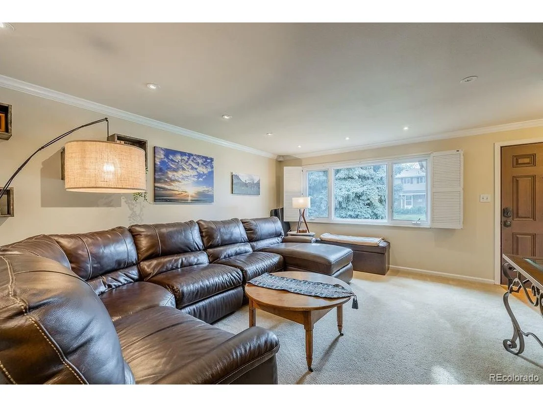 Photo of 13493 Omega Cir