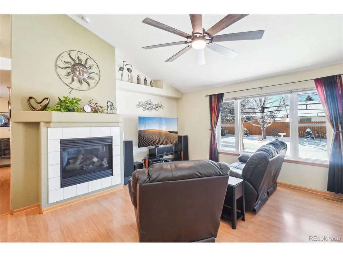 Photo of 556 Barnwood Dr