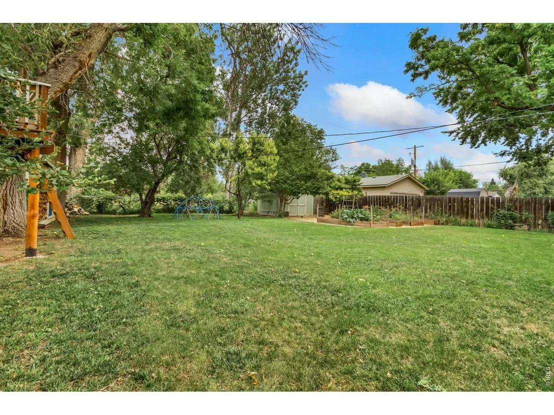 Photo of 3300 Tharp Dr